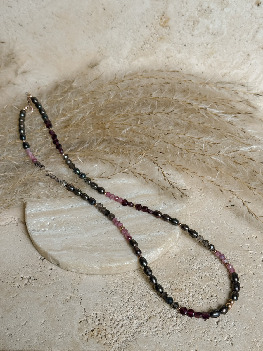 Obsidian Bloom Pearl Necklace